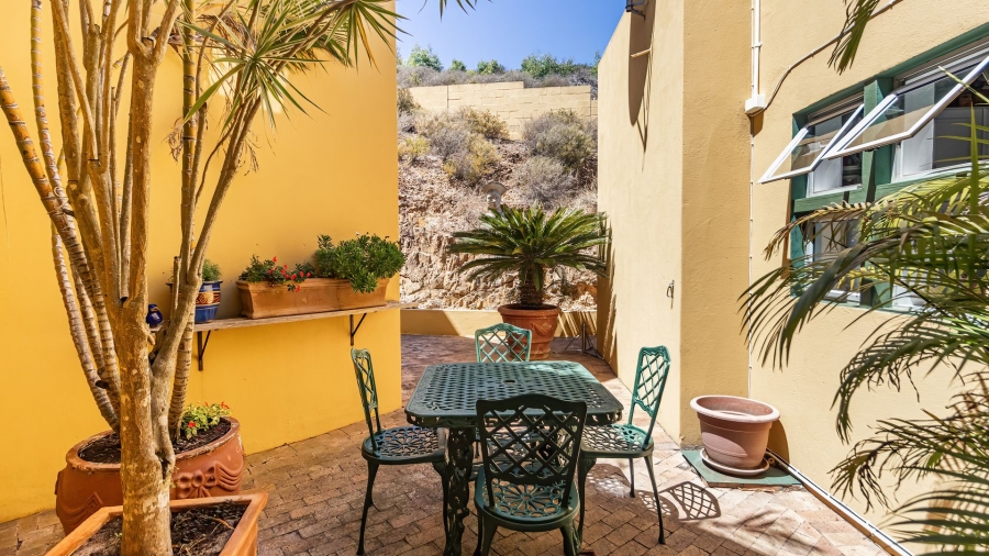 4 Bedroom Property for Sale in Rome Glen Western Cape